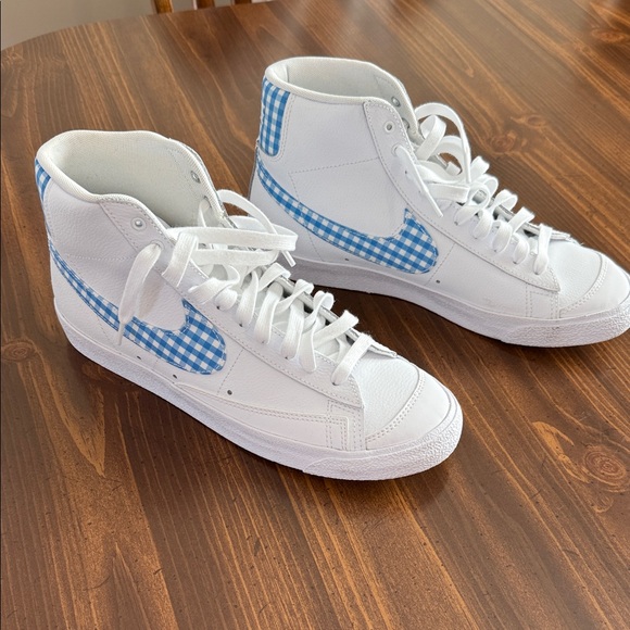 Nike Shoes - Nike White and Blue Checkered Sneakers